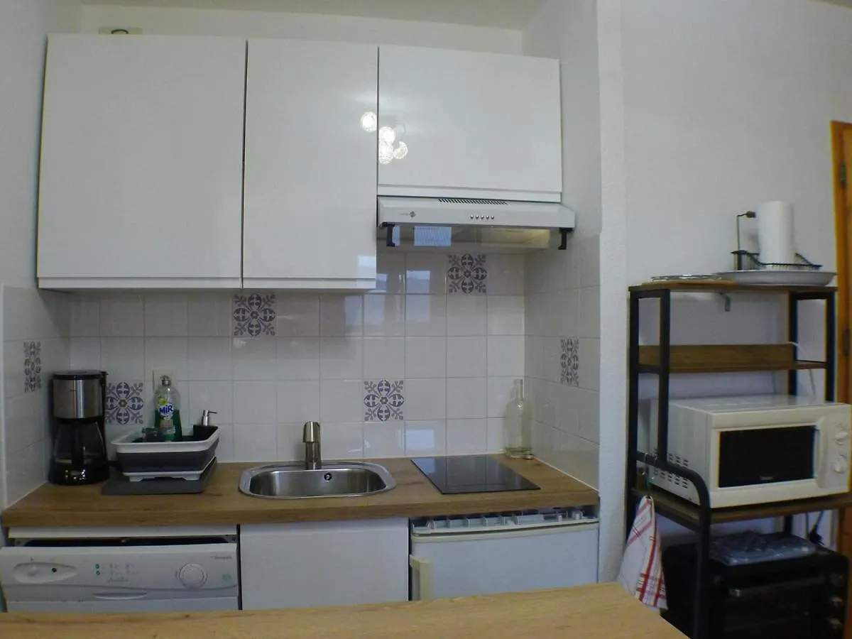 Apartment Charmant 2 Pieces Cabine Avec Parking Et Equipement Modern A Samoens - Fr-1-629-121